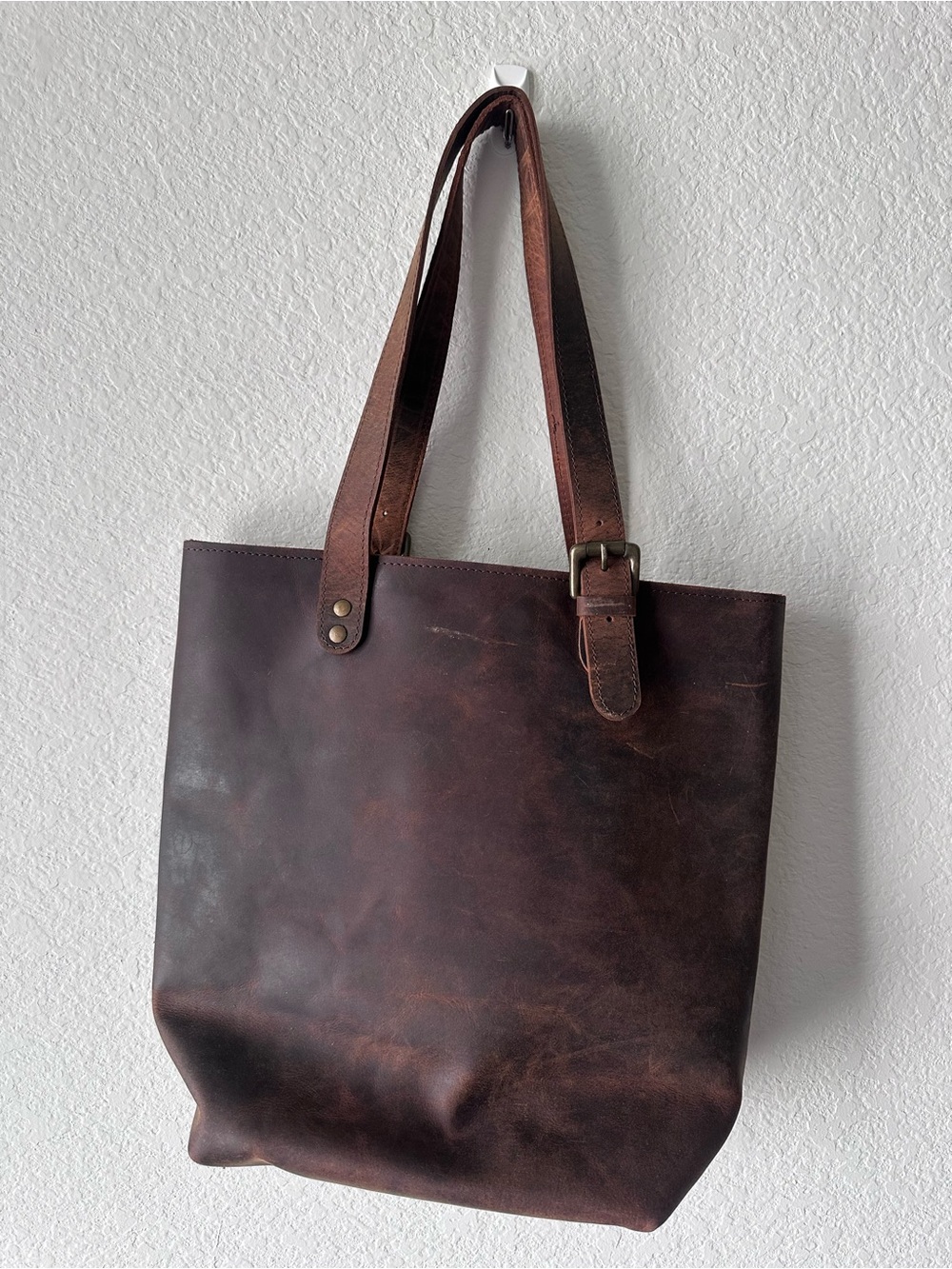 Wine Enthusiast‎ Brown Leather Tote Bag with Corkscrew Sheath and Bottle Divider